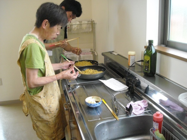 調理実習 5月_a0115956_11554386.jpg