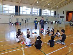 田植え体験(月光原小・西根小) _d0247484_14312038.jpg