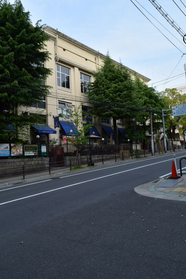 神戸市中山手通の北野工房のまち(昭和モダン建築再訪)_f0142606_07361430.jpg