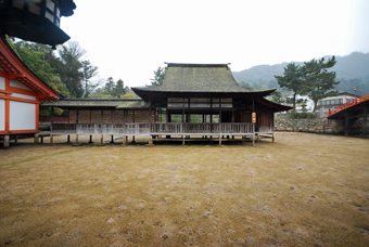 厳島神社の中の天神社本殿_c0195909_10572881.jpg