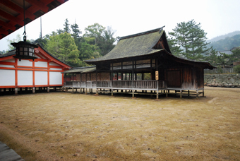 厳島神社の中の天神社本殿_c0195909_10573610.jpg