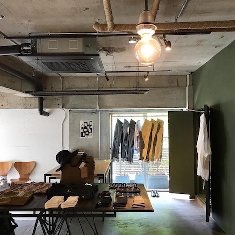 Debby 店内へ　GO !!!!!_d0364239_13464974.jpg