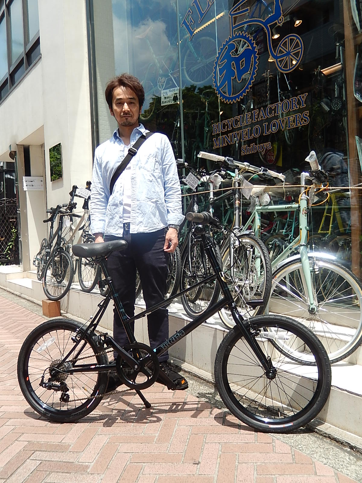 5月27日　渋谷　原宿　の自転車屋　FLAME bike前です_e0188759_19103722.jpg