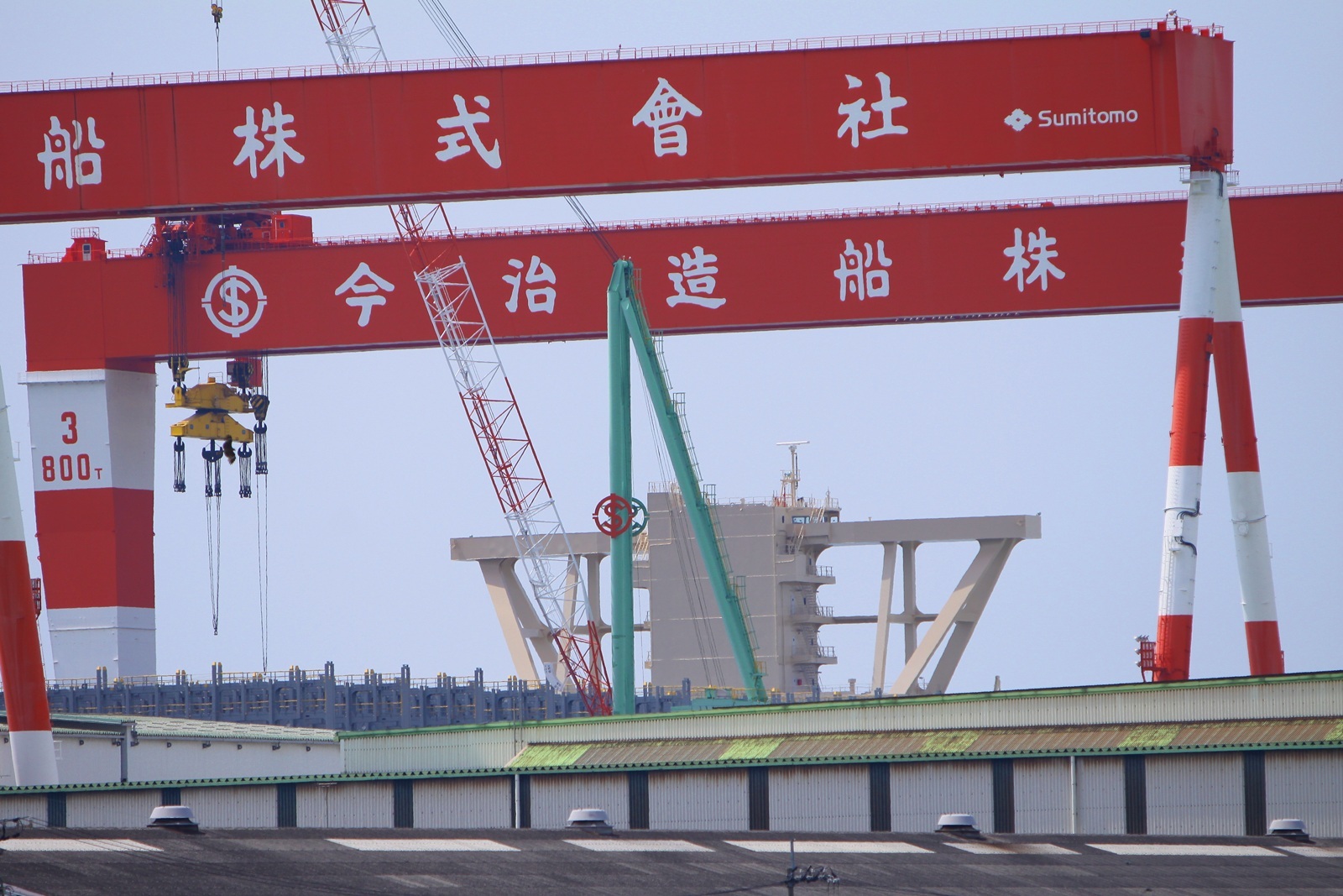 今治造船　西条工場　20,000ＴＥＵ　1番船　_b0279106_06265732.jpg