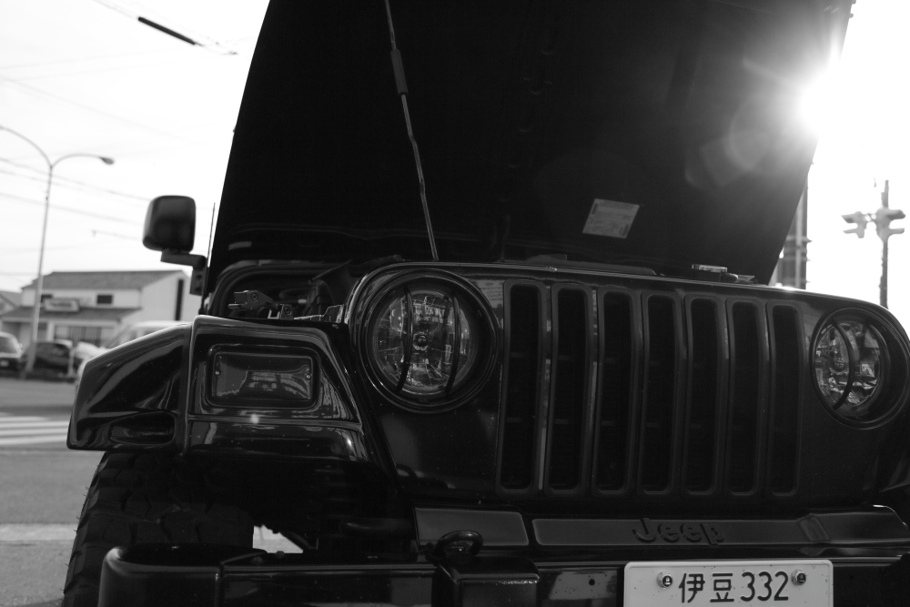JKU LEDヘッドランプ交換からジムニーへナビ取り付けなど_f0105425_18194199.jpg