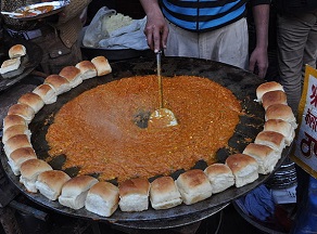 Pav Bhaji はボンベイ生まれのヴェジカレーです_c0030645_21344989.jpg