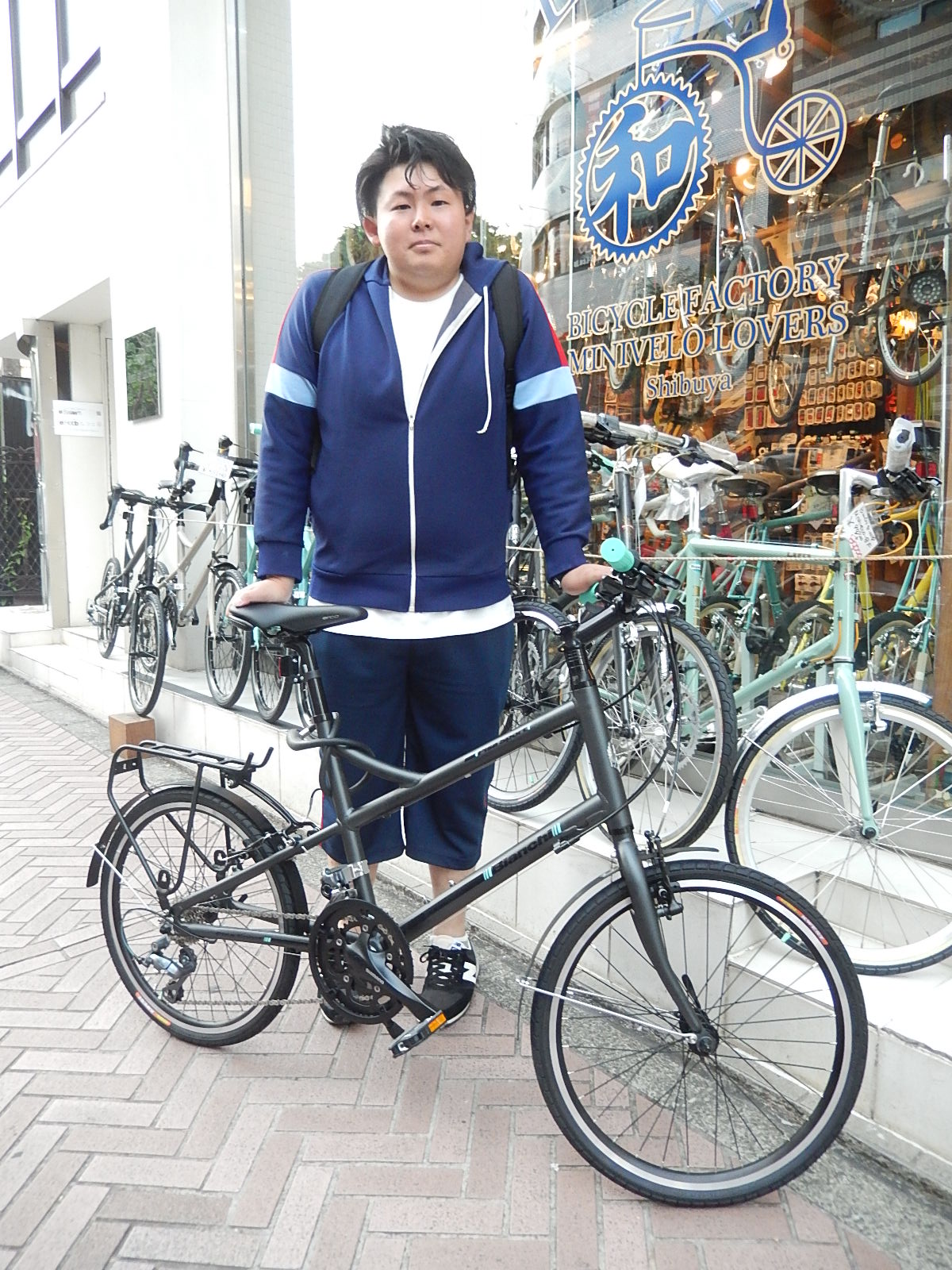 5月28日 渋谷 原宿 の自転車屋 FLAME bike前です_e0188759_18211092.jpg