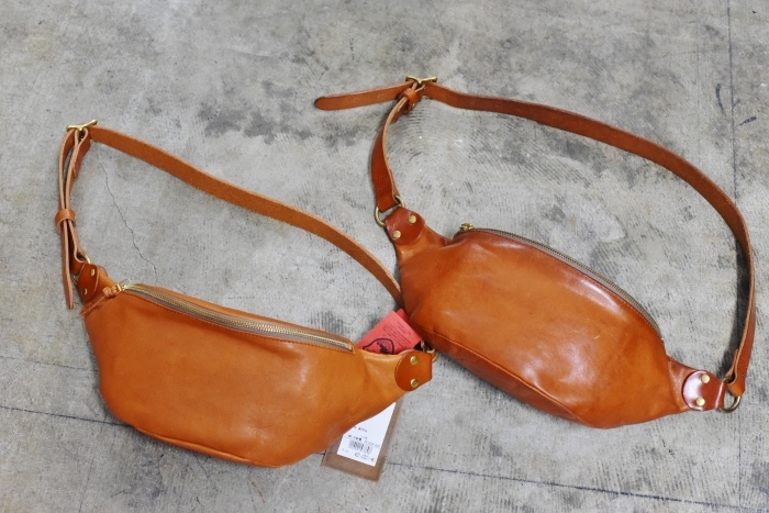 SLOW ・・・ FUNNY BAG & 2WAY TOTE LEATHER BAG の極み★★_d0152280_03224689.jpg