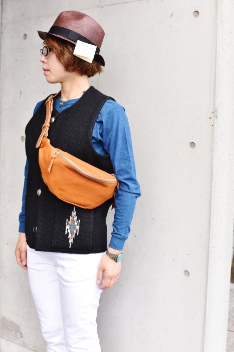 SLOW ･･･ FUNNY BAG　＆　2WAY TOTE　　LEATHER BAG の極み★★_d0152280_03244745.jpg
