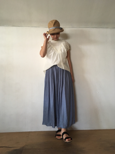 人気スカート 再び!_e0357389_16464188.jpg