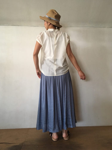 人気スカート 再び!_e0357389_16474989.jpg