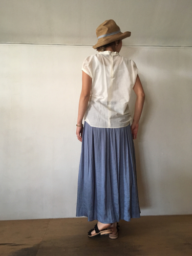 人気スカート 再び!_e0357389_16475011.jpg