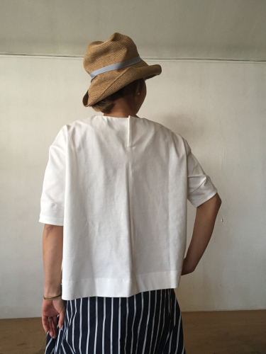 サマになるカットソー_e0357389_16485869.jpg