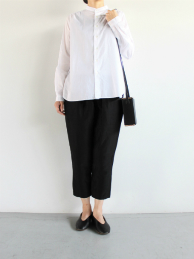 R&D.M.Co-　GLOSSY RAMIE TAPERED GOM PANTS_b0139281_15261285.jpg