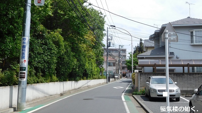 「月がきれい」舞台探訪001 三鷹市その1・学校と練習場(1話,3話,5話)_e0304702_07170316.jpg