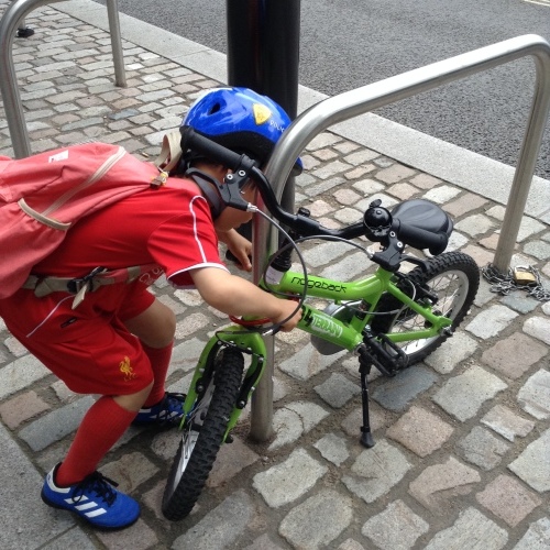 a0346704_06095192.jpeg