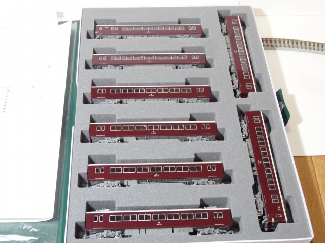 KATO阪急6300系 旧社紋 入線&軽加工 : 燕雀鉄道白津機関区活動日誌 KATO阪急6300系 旧社紋 入線&軽加工 : 燕雀鉄道白津機関区活動日誌
