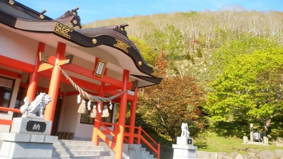 旅日記⑪2017.5-6　羅臼二日目～羅臼神社と展望台_a0266139_01452969.jpg