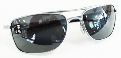 OAKLEY(オークリー)2017年新作Mono-Shockヒンジ搭載ワイヤーサングラスGAUGE8(ゲージ エイト)入荷!_c0003493_10330827.jpg