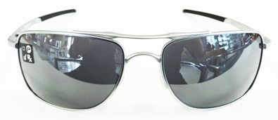 OAKLEY(オークリー)2017年新作Mono-Shockヒンジ搭載ワイヤーサングラスGAUGE8(ゲージ エイト)入荷!_c0003493_10332942.jpg