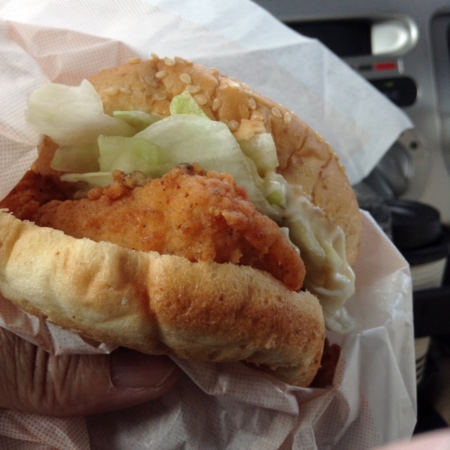 いつも立ち寄るKFC~Denpo-G Studioへ。_a0334793_11060761.jpg
