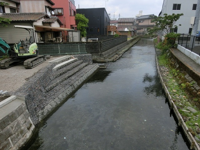 富士市の清流・田宿川の新しい親水護岸が完成！_f0141310_07324050.jpg