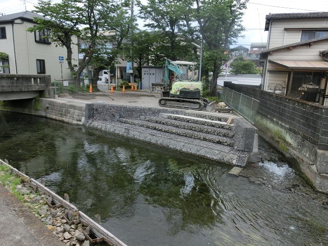 富士市の清流・田宿川の新しい親水護岸が完成！_f0141310_07325733.jpg