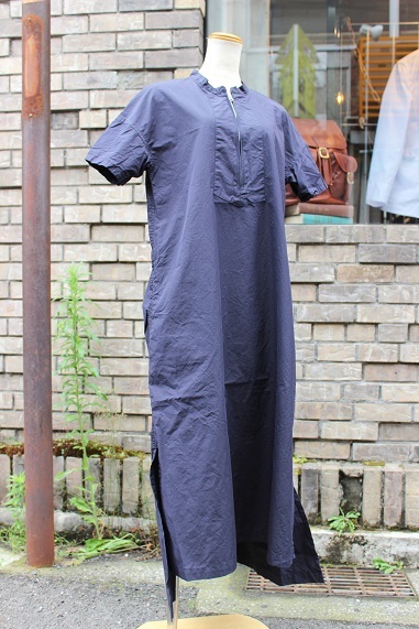 久しぶりのレディースアイテム「Americana」 \"STAND COLLAR HALF ZIP O/P\" ご紹介_f0191324_07413449.jpg