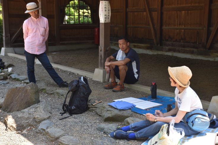 先日の中山法華経寺でのスケッチ会の模様!_c0131063_12334356.jpg