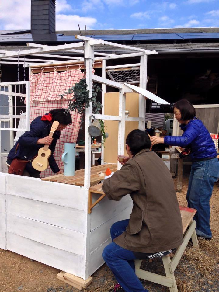 小屋の作り方〜女性ひとりで５分で組み立てOKな小屋DIY〜_c0224982_08125119.jpg