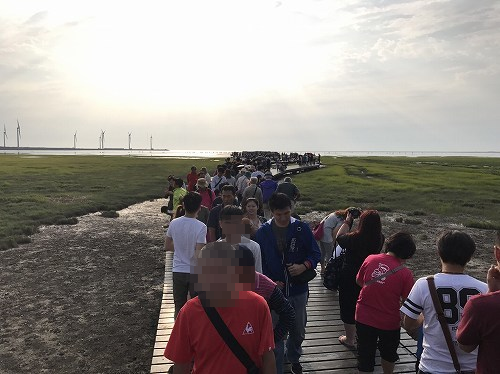 （台中：観光地）高美湿地に行ってみました♪ちょっと帰りたくなくなる美しい夕陽・・・でも人はいっぱい！_b0182708_12552538.png