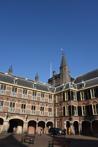 ぜひ訪れたい！オランダ・デンハーグ・ビネンホフ写真　Binnenhof photo_e0171573_2033132.jpg