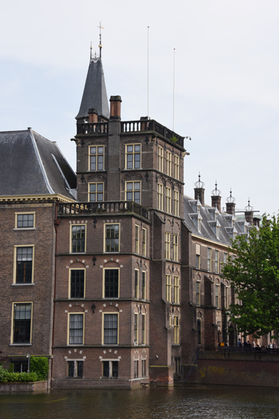 ぜひ訪れたい！オランダ・デンハーグ・ビネンホフ写真　Binnenhof photo_e0171573_2071254.jpg