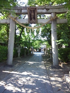 清かなる光と翳 三輪神社 高槻市富田町 風景カフェ マチヤ テラス通信 清かなる光と翳 三輪神社 高槻市富田町 風景カフェ マチヤ テラス通信
