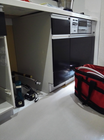 ファーストプラスのキッチンに食洗機を後付け_e0064818_12560370.jpg