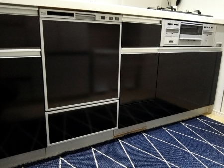 食洗機導入でシステムキッチンの収納やり直し_e0064818_17233903.jpg