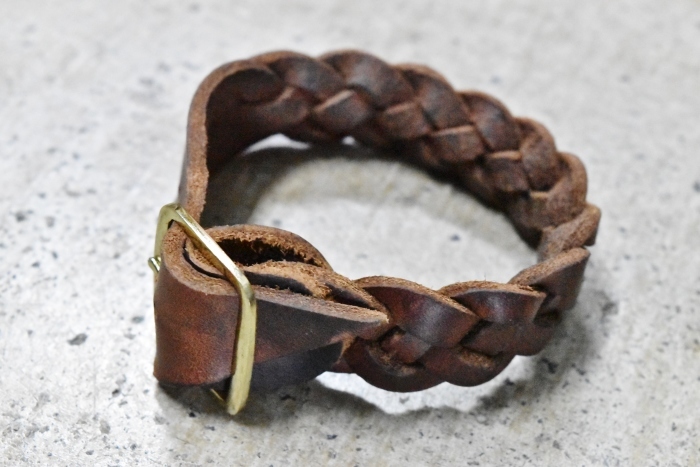 FERNAND LEATHER ･･･ LEATHER WRIST BAND！♪！_d0152280_13432089.jpg