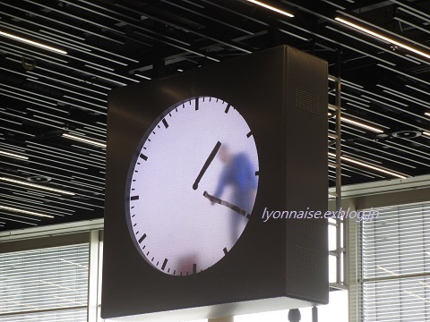 スキポール空港のdゲート リヨンの散歩