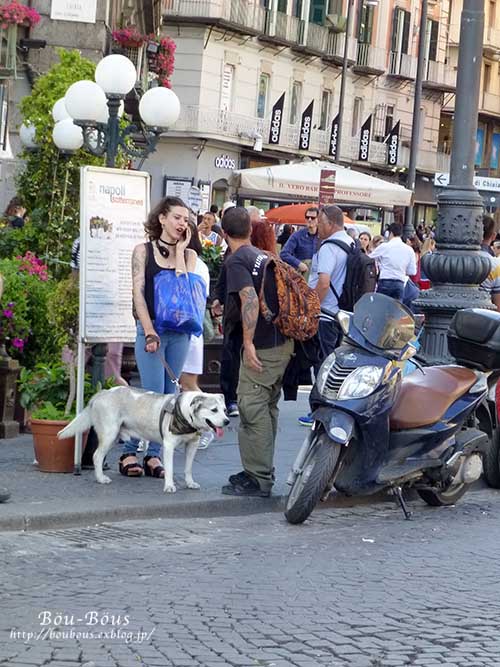  初夏の南イタリアの旅〜3 ナポリのホテル_d0128697_7431790.jpg