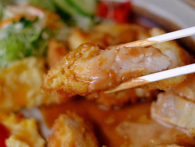 「島根・出雲 喫茶六花のチキンカツランチ」_a0000029_2131266.jpg
