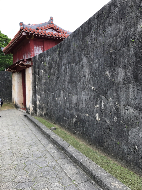 首里城と嘉手納基地(道の駅)　沖縄2_b0312230_08373230.jpg