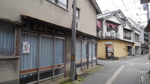 遊戯ホール_f0130879_20522274.jpg