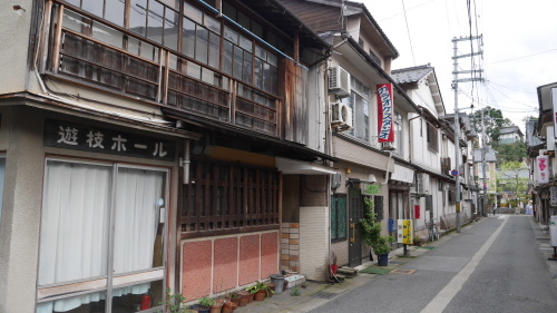 遊戯ホール_f0130879_20522748.jpg