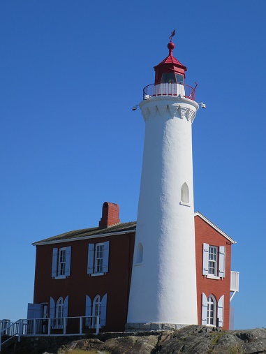 ヴィクトリアひとり旅☆（その１）Fort Rodd Hill and Fisgard Lighthouse_c0212604_549574.jpg