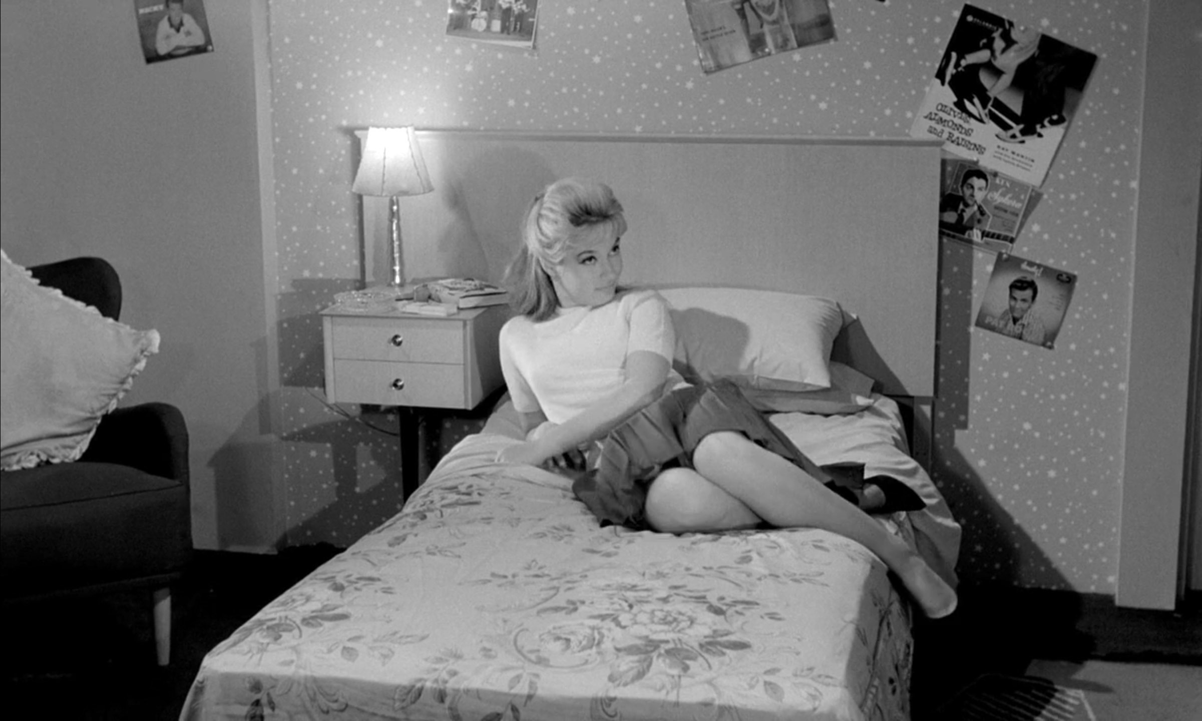 ギリアン・ヒルズ（Gillian Hills）「狂っちゃいねえぜ（BEAT GIRL）」（1960）…取り敢えずの壱_e0042361_16214401.jpg