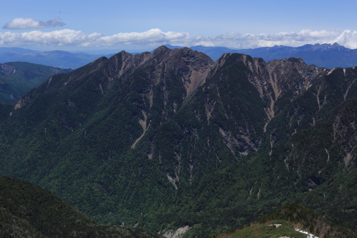 大好きな山　大好きな季節　170604　仙丈ケ岳　帰路_e0338862_19210793.jpg