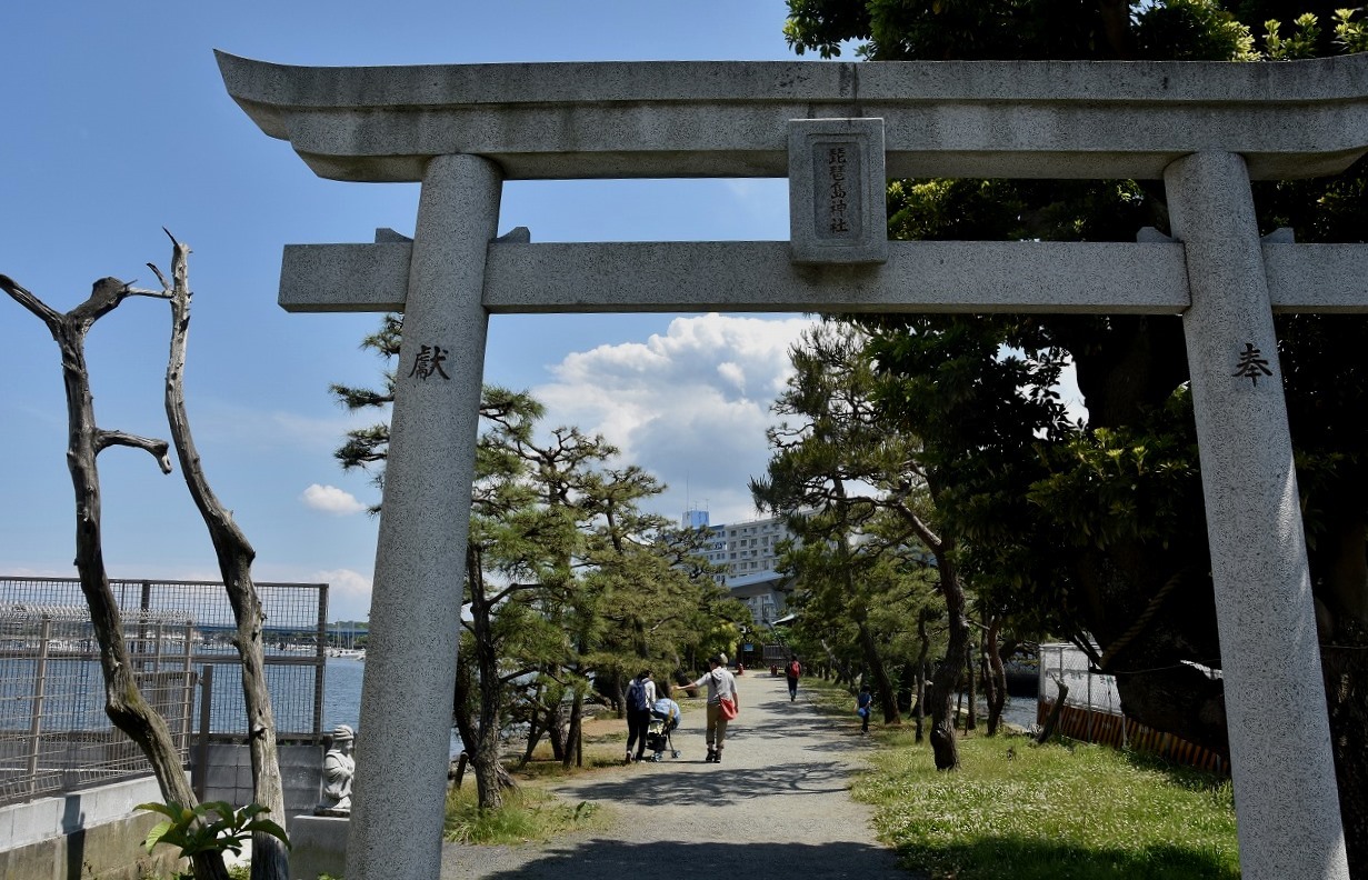 瀬戸神社と枇杷島神社_d0065116_21422135.jpg