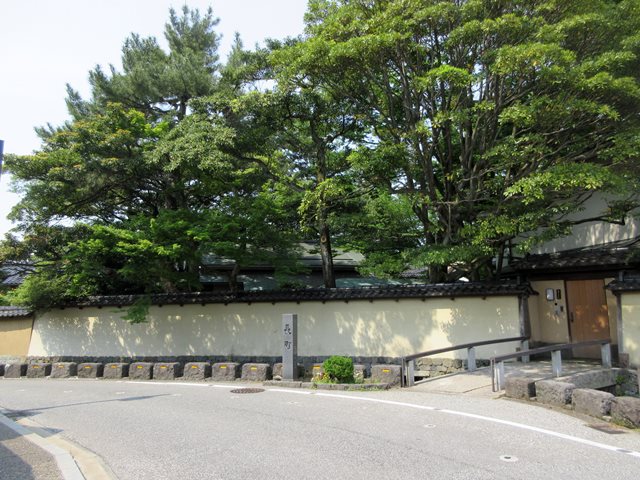 1泊2日の金沢⑪】長町武家屋敷跡と野村家見学 : お散歩アルバム・・秋本番