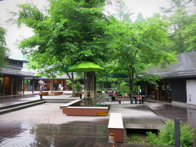 f0236260_23031576.jpg