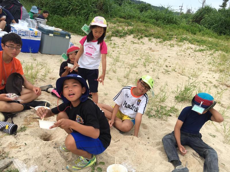 無人島冒険学校〔５日目〕おはようございます。砂浜で迎えるのんびりした朝。_d0363878_19054989.jpg